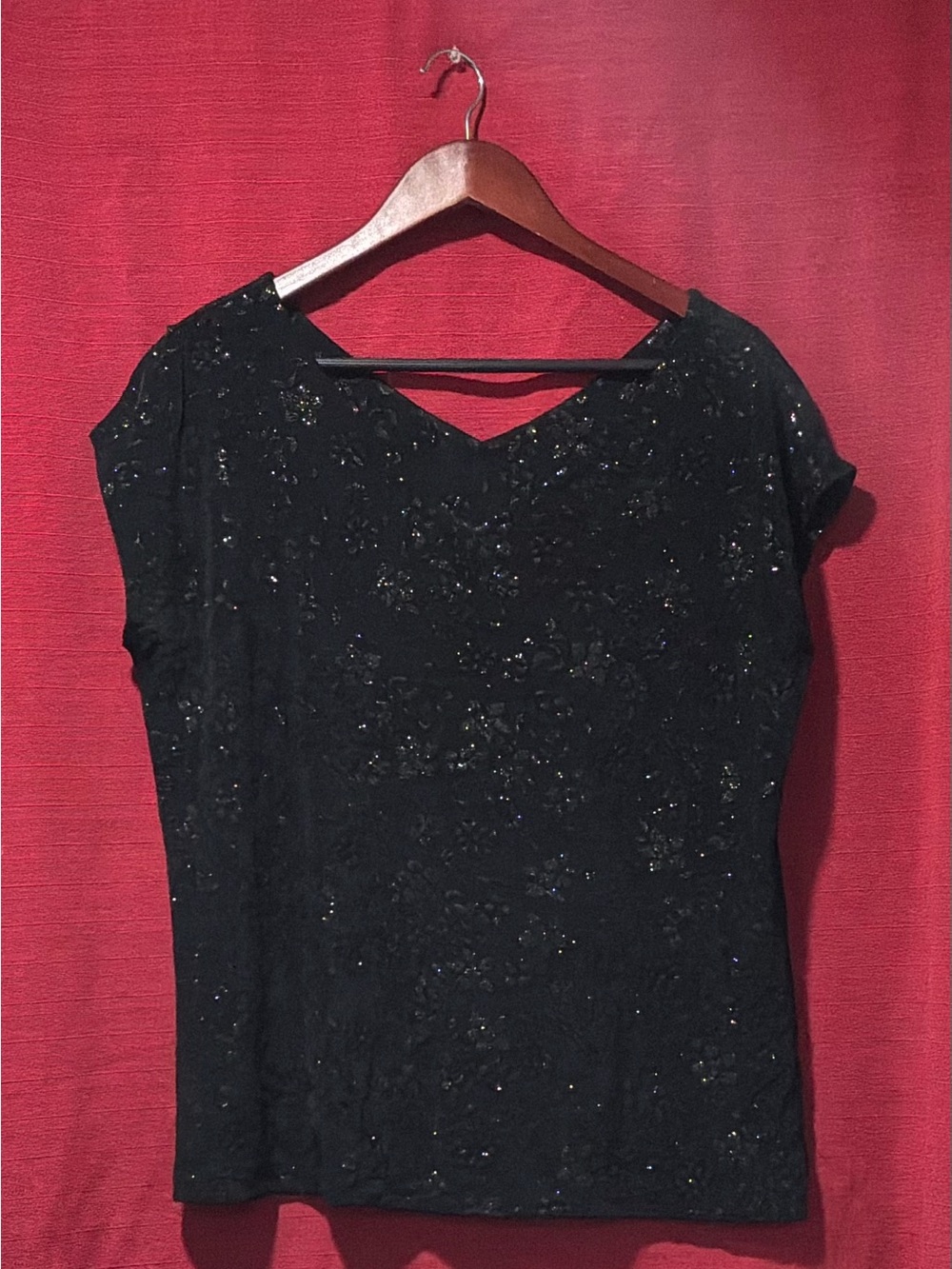 Chico's Black Sequin V-Neck Short Sleeve Top